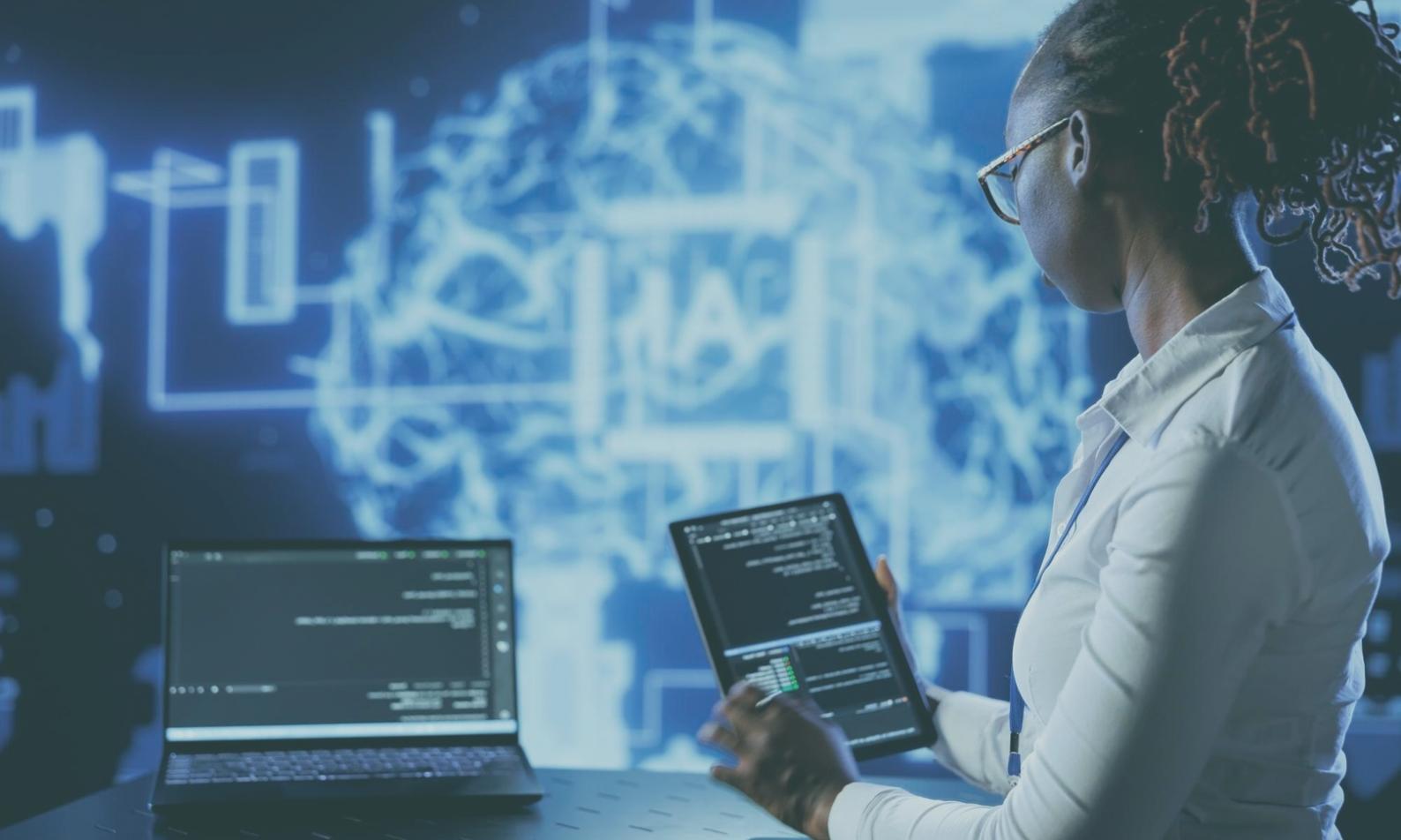 Equipo de Livenet Codewave trabajando en estrategias de monetización